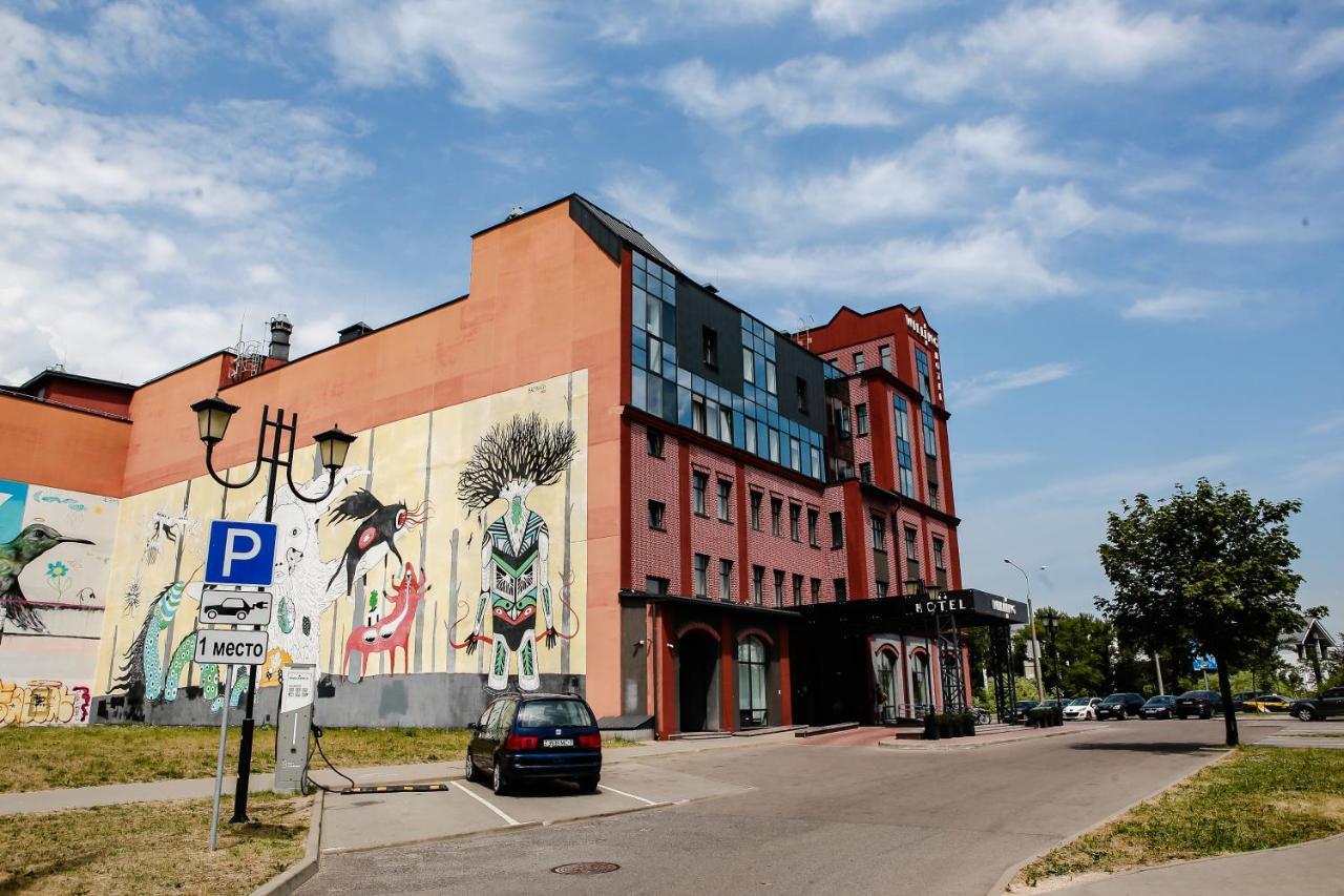 Willing Hotel Minsk Bagian luar foto