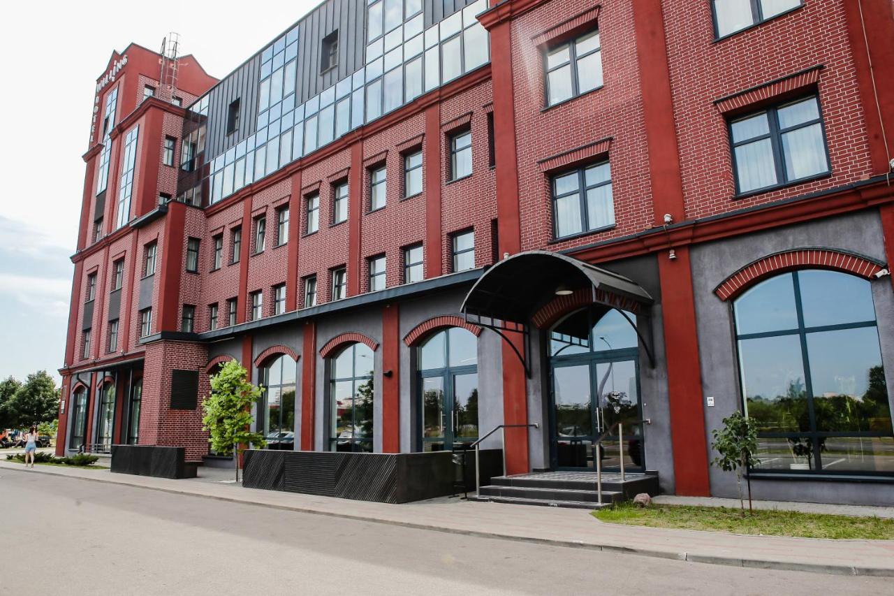Willing Hotel Minsk Bagian luar foto