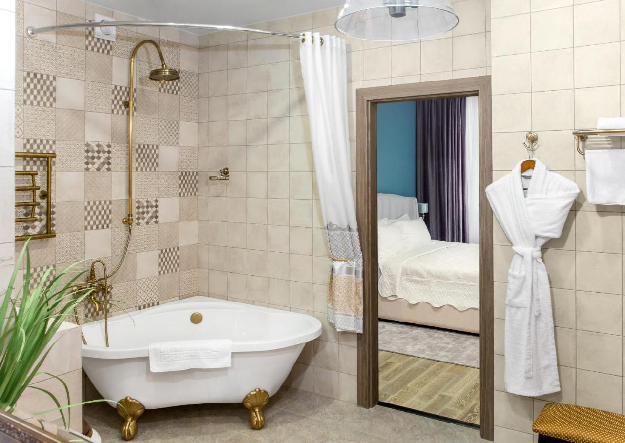 Willing Hotel Minsk Bagian luar foto