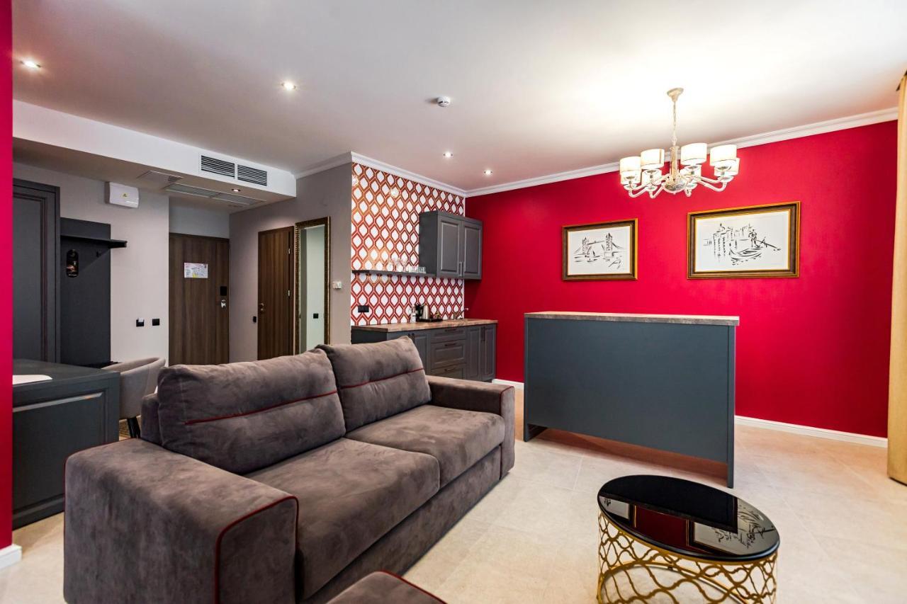 Willing Hotel Minsk Bagian luar foto